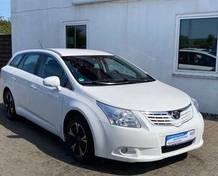 Toyota Toyota Avensis Combi Edi.1.8 NAVI/KAMERA/6GANG/I-H Gebrauchtwagen