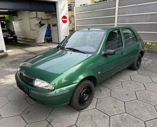 Mazda Mazda 121 1.3 16 TÜV NEU/ 5 Türig Gebrauchtwagen