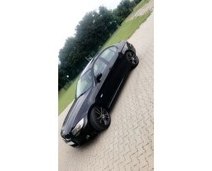 BMW BMW 320d *Schiebedach*Aut.*Scheckheft Gebrauchtwagen