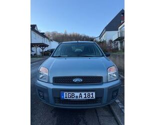 Ford Ford Fusion 1,4 l + Autom. + Rentnerfahrzeug ab 16 Gebrauchtwagen