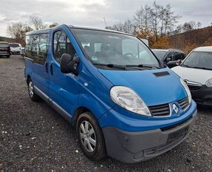 Renault Renault Trafic Combi L1H1 2,7t verglast Klima AHK Gebrauchtwagen