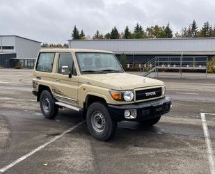 Toyota Toyota Land Cruiser GRJ71 LX SPECIAL ANNIVERSARY Gebrauchtwagen