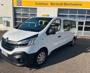 Renault Renault Trafic Combi L2H1 3,0t Life 9 Sitze AHK Gebrauchtwagen