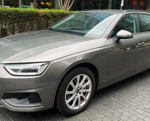 Audi Audi A4 Avant 40 TDI Automatik*Standheizung*Navi*R Gebrauchtwagen