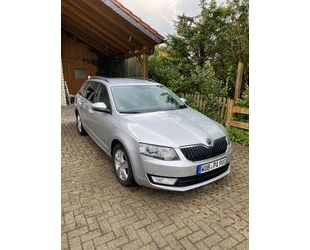 Skoda Skoda Octavia 2.0 TDI DSG Green tec Ambition Combi Gebrauchtwagen