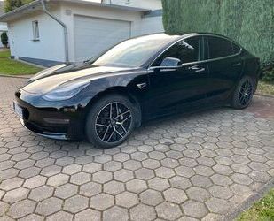 Tesla Tesla Model 3 Allradantrieb Dualmotor Long Ran... Gebrauchtwagen