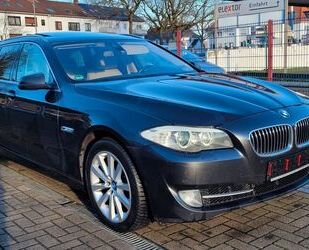 BMW BMW 535d xDrive Touring LenkHZ Panorama Scheckheft Gebrauchtwagen