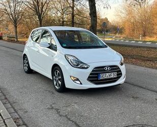 Hyundai Hyundai ix20 1.4 YES! Silver blue YES! Silver Gebrauchtwagen