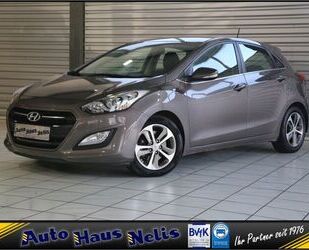 Hyundai Hyundai i30 1,6 GDI blue Yes! Silver RFKam PDCh Na Gebrauchtwagen