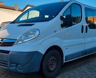 Opel Opel Vivaro 2,0d *Behinderten/Rollstuhlumbau*1-Han Gebrauchtwagen