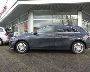 Kia Kia Ceed Vision 1.5 DCT + NAVI + KLIMAAUTOMATIK+ Gebrauchtwagen