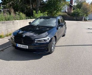 BMW BMW 520d Sp voll (AHK,SD,Leder,HUD,SR+WR Alu,DrAss Gebrauchtwagen