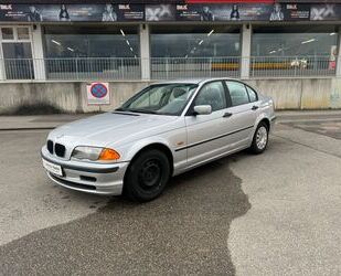 BMW BMW 318i*Klimaa.*CD-Spieler*Aux*Parksensor* Gebrauchtwagen