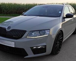 Skoda Skoda Octavia 2.0 TDI Combi RS Kamera,Standheizung Gebrauchtwagen