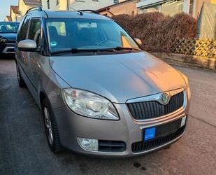 Skoda Skoda Roomster 1.6 16V Comfort *ABS Sensor Defekt* Gebrauchtwagen