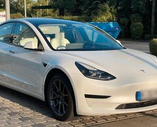 Tesla Model 3 Gebrauchtwagen