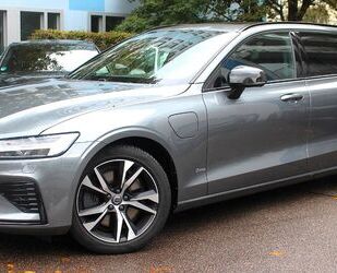 Volvo Volvo V60 R Design Plug-In Hybrid AWD Vollausstatt Gebrauchtwagen