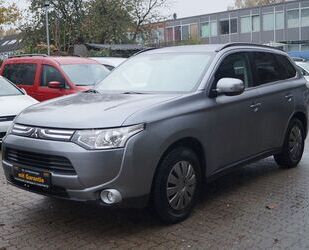 Mitsubishi Mitsubishi Outlander ClearTec Invite 4WD voll Serv Gebrauchtwagen