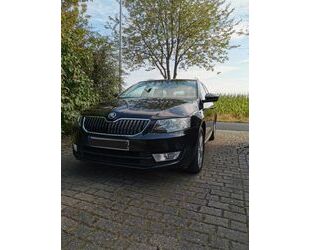 Skoda Skoda Octavia 1.6 TDI Elegance Combi Elegance Gebrauchtwagen