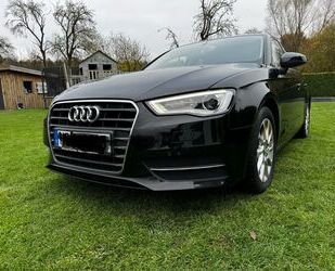 Audi Audi A3 1.6 TDI clean diesel Ambiente Sportback A. Gebrauchtwagen