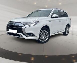 Mitsubishi Mitsubishi Outlander 2.4 MIVEC PLUG-IN HYBRID 4WD Gebrauchtwagen