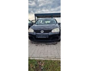 VW Volkswagen VW Golf 5 1.6 Liter mit 102 PS Gebrauchtwagen