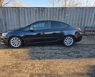 Opel Opel Astra 1.4 Turbo Active 103kW Automatik Active Gebrauchtwagen