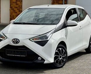 Toyota Toyota Aygo AYGO x *Kamera*1.Hand*Facel.*Garantie* Gebrauchtwagen