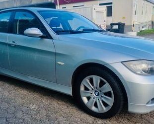 BMW BMW 318 Baureihe 3 Lim. 318i KLIMA XENON Gebrauchtwagen