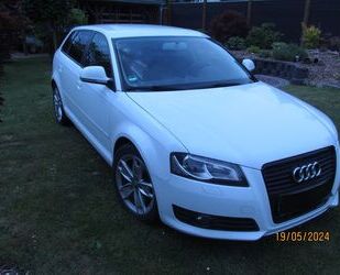 Audi Audi A3 2.0 TDI (DPF) Attraction Sportback Attract Gebrauchtwagen