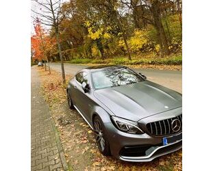 Mercedes-Benz Mercedes-Benz C 63 S AMG Mercedes-AMG MATT / 2 Han Gebrauchtwagen