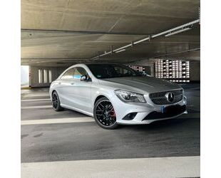 Mercedes-Benz Mercedes-Benz CLA 200 Urban Gebrauchtwagen