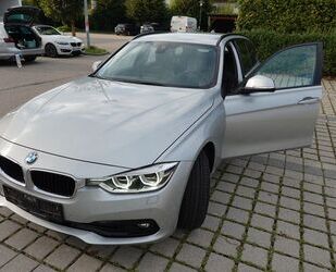 BMW BMW 320d xDrive Touring Automatic - Leder Gebrauchtwagen