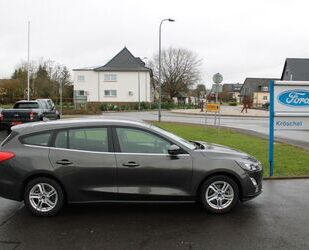 Ford Ford Focus Turnier C&C 1.5l Ecobl.+LED+Start Stop Gebrauchtwagen