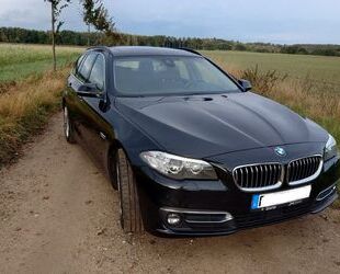 BMW BMW 530d xDrive Touring A Luxury Line Luxury Line Gebrauchtwagen