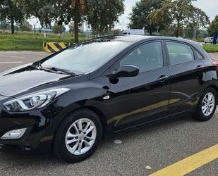 Hyundai Hyundai i30 1.4 , Bezin, unfallfrei, TÜV neu Gebrauchtwagen