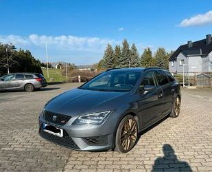 Seat Seat Leon 2.0 TSI Start&Stop ST CUPRA 265 DSG CUP. Gebrauchtwagen