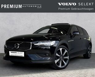 Volvo Volvo V60 Cross Country Pro AWD B4 HUD ACC Pano Gebrauchtwagen