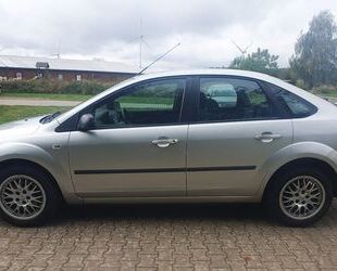 Ford Ford Focus 1,4 LPG-Gas, TÜV 09/26, Zahnriemen neu Gebrauchtwagen