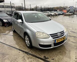 VW Volkswagen Jetta 2.0 FSI Comfortline Gebrauchtwagen