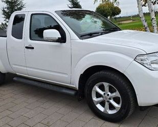 Nissan Nissan Navara Pickup King Cab SE 4X4 2,5l AHK SHZ Gebrauchtwagen