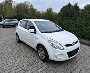 Hyundai Hyundai i20 Classic I 1. Hand I Scheckheft I TÜV + Gebrauchtwagen