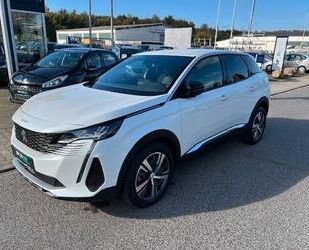 Peugeot Peugeot 3008 Allure Pack NAVI ALLWETTERRÄDER KAMER Gebrauchtwagen