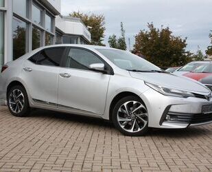 Toyota Toyota Corolla 1.6 Executive LED KAMERA NAVI PDC 1 Gebrauchtwagen