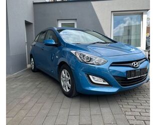 Hyundai Hyundai i30 cw*PDC*Bluetooth*Freisprech*8fach bere Gebrauchtwagen