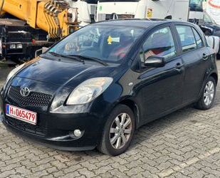 Toyota Toyota Yaris Team 1.0 |Klima |ZV |PDC |TÜV |Servo Gebrauchtwagen