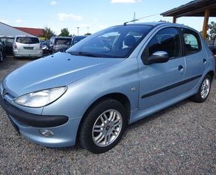 Peugeot Peugeot 206 1.4 Premium 75 AUTO Gebrauchtwagen