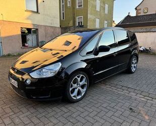 Ford Ford S-Max 2,0 TDCi Titanium . 7 Plätze. TÜV NEU Gebrauchtwagen