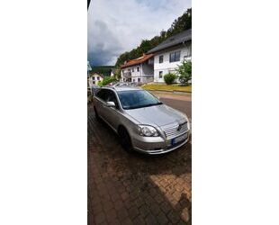 Toyota Toyota Avensis Combi 2.0 D-4D - Gebrauchtwagen