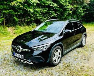 Mercedes-Benz Mercedes-Benz GLA 180 , PROGRESSIVE SPUR SHZ PDC Gebrauchtwagen